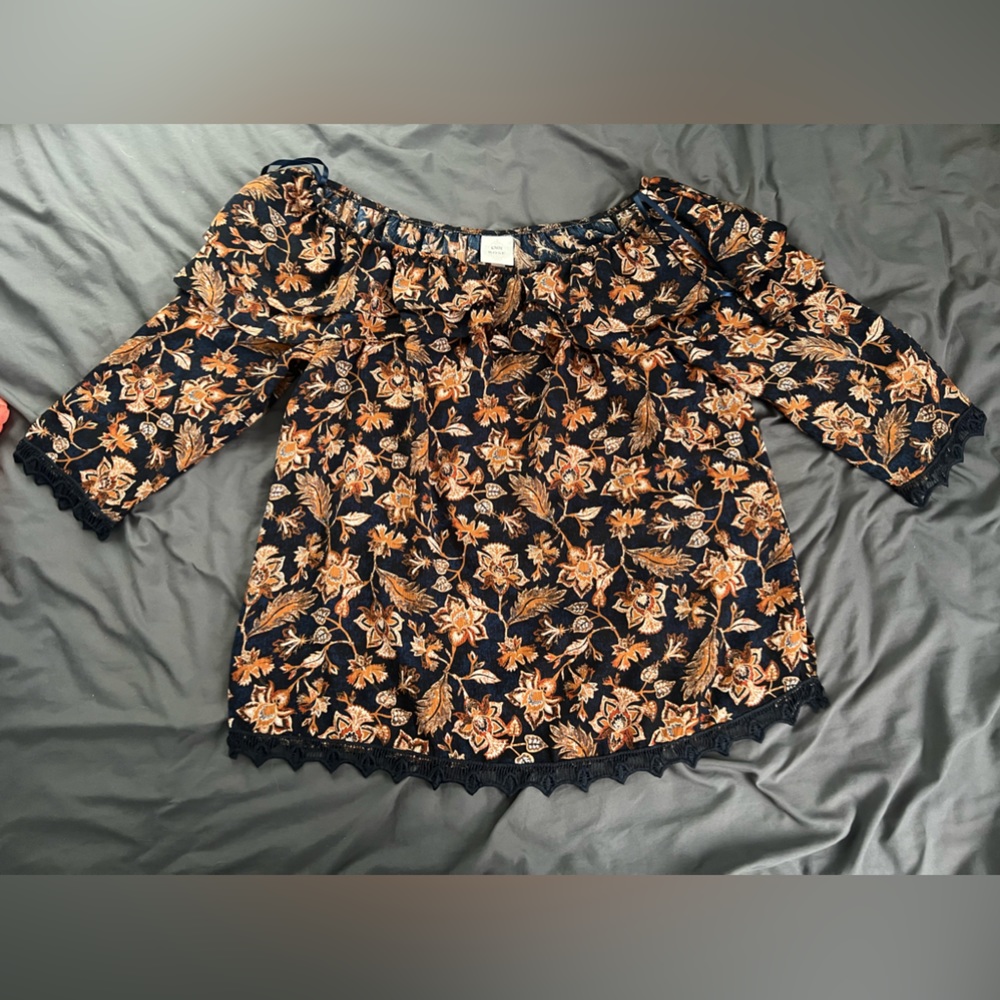 Knox Rose Paisley Print with Lace Border Top-Large!